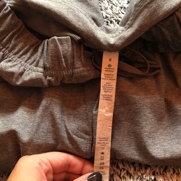 Lululemon pants! - Picture 4 of 4